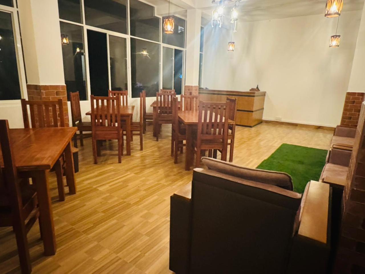 Sun Mount Adams Peak Hotel Nallathanniya Luaran gambar