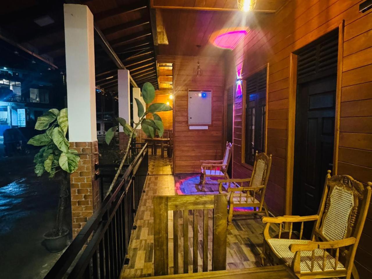 Sun Mount Adams Peak Hotel Nallathanniya Luaran gambar