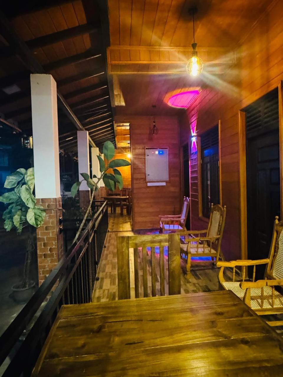 Sun Mount Adams Peak Hotel Nallathanniya Luaran gambar
