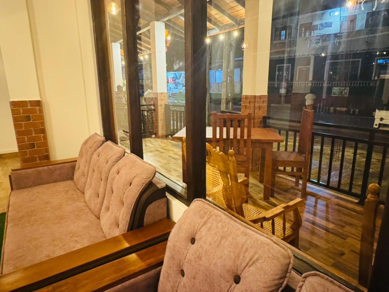 Sun Mount Adams Peak Hotel Nallathanniya Luaran gambar