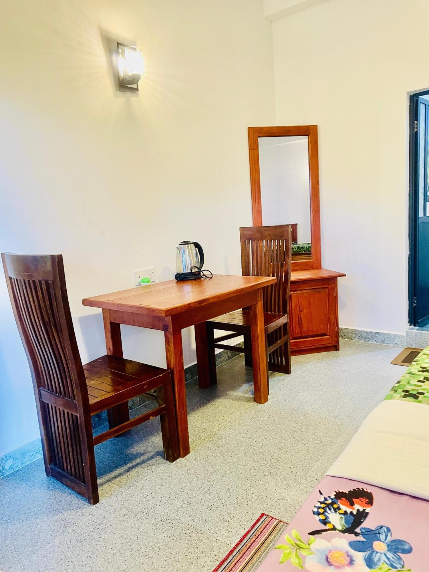 Sun Mount Adams Peak Hotel Nallathanniya Luaran gambar